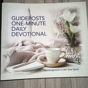 Guideposts One-Minute Daily Devotional Book, Year, NEW